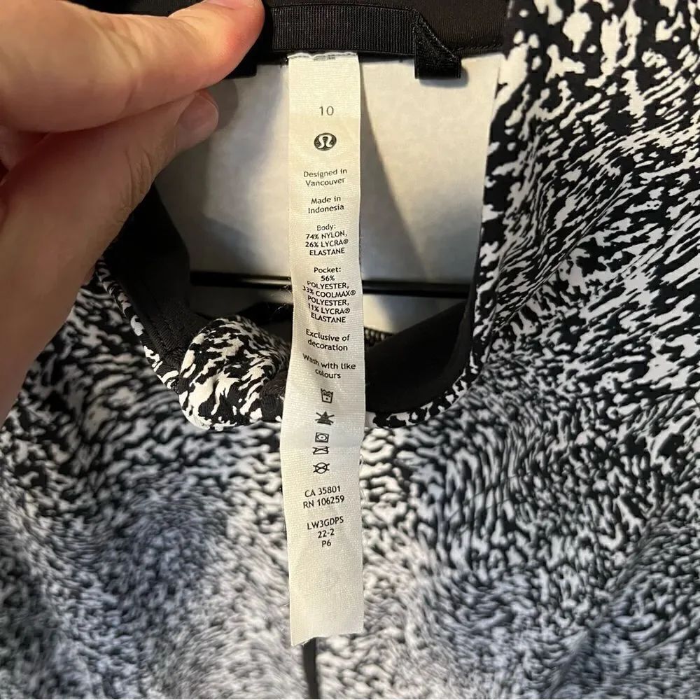 Lululemon InStill Jacket - Picture 9 of 10